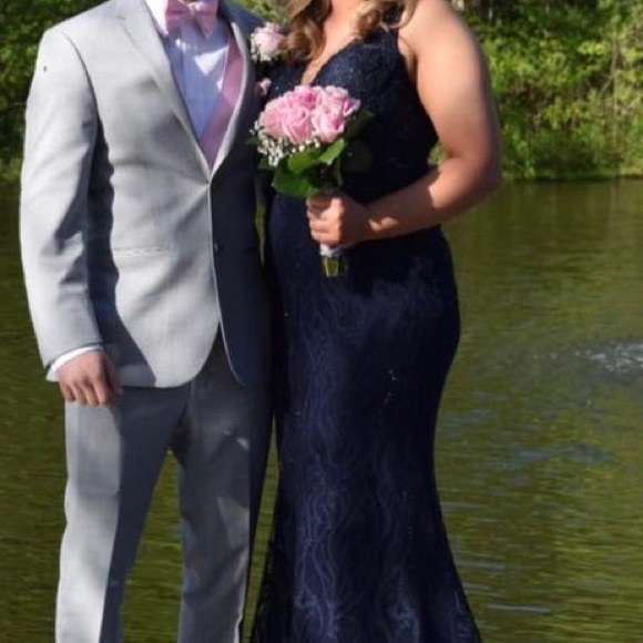 Size 14 prom dress with beading - Picture 3 of 3